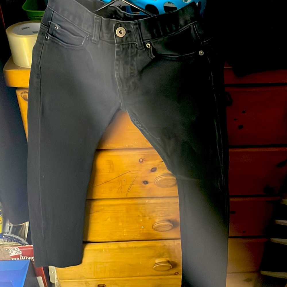 Pants are size 26. NOT 28.